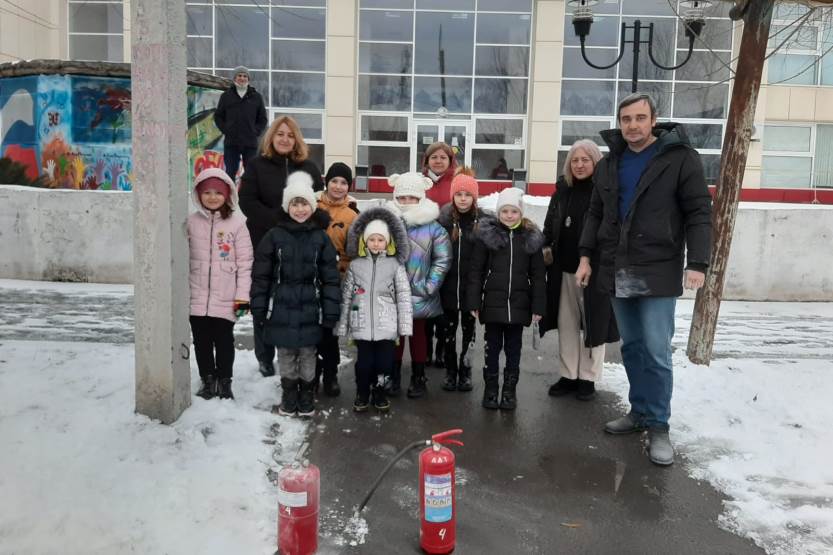 Вы сейчас просматриваете Противопожарная тренировка в МБУ ДО Обливском ДДТ прошла на «отлично»