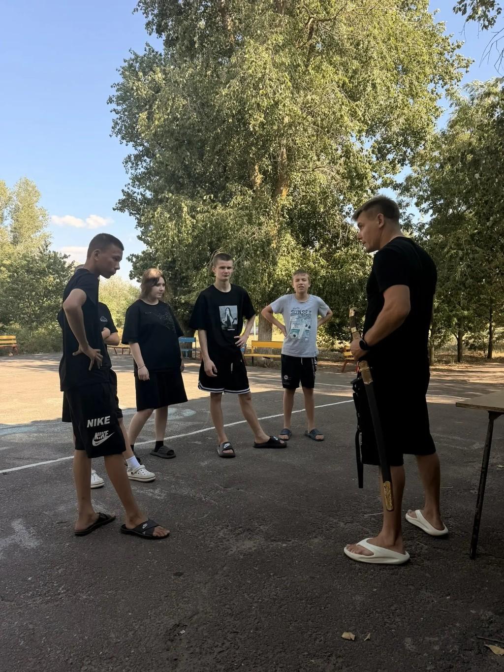 Вы сейчас просматриваете ⚔️ В нашем лагере прошли обучающие занятия по фланкировке!